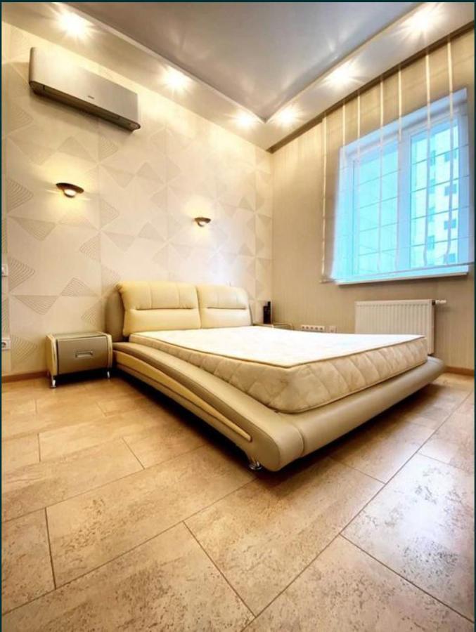 2-Bedroom Most City Center Area Apartment Dněpropetrovsk Exteriér fotografie