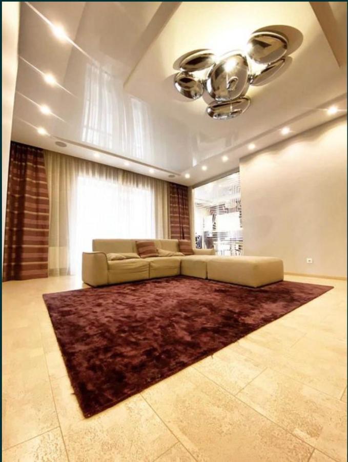 2-Bedroom Most City Center Area Apartment Dněpropetrovsk Exteriér fotografie