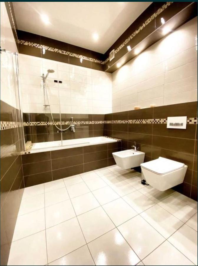 2-Bedroom Most City Center Area Apartment Dněpropetrovsk Exteriér fotografie